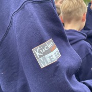 Küchenideen M.E.E.R. sponsert Vereinspullover Bild 2