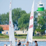 Rege Regattatätigkeit der Zweihandgruppen Bild 7