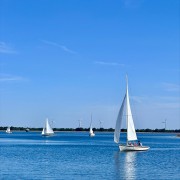 Schnuppersegeln am Speicherbecken &ndash; gro&szlig;es Interesse bei Gro&szlig; und Klein Bild 8